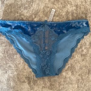 VICTORIA SECRET Crushed velvet panties NWT SIZE SMALL
